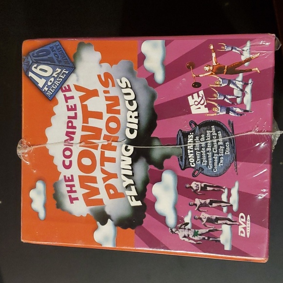The Complete Monty Python's Flying  Circus 16 Ton Megaset DVD collection NEW - Picture 6 of 8